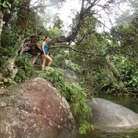 Babindi Boulders - She's ready to jump!